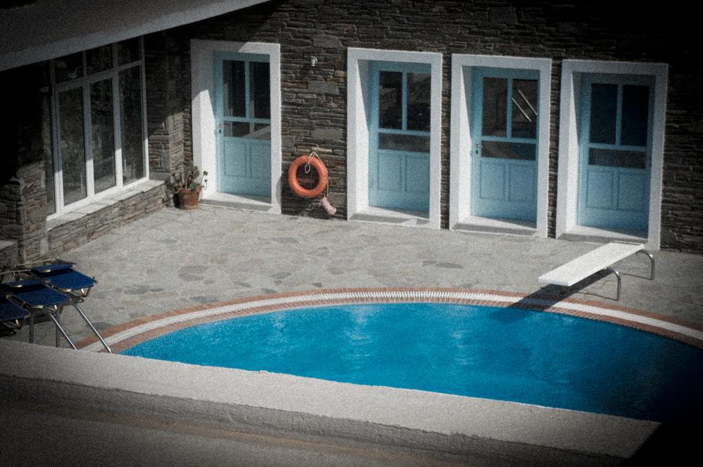 Aiolos Hotel Menites Exterior photo