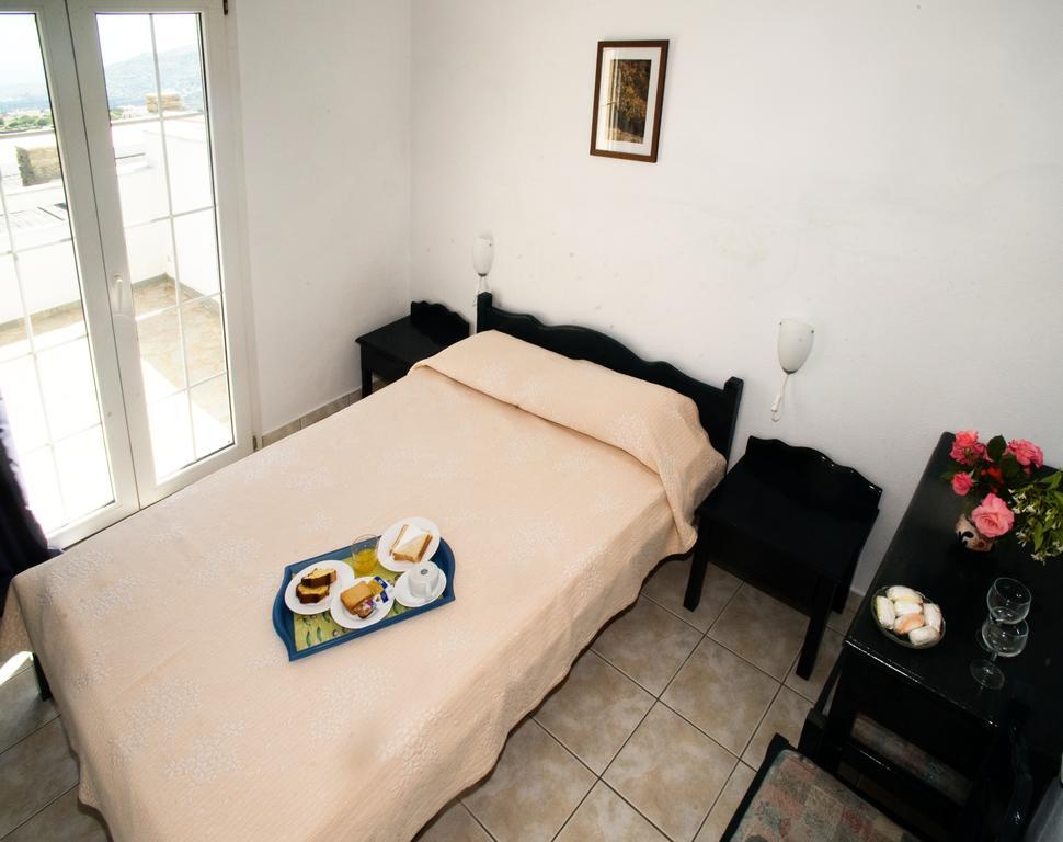 Aiolos Hotel Menites Exterior photo